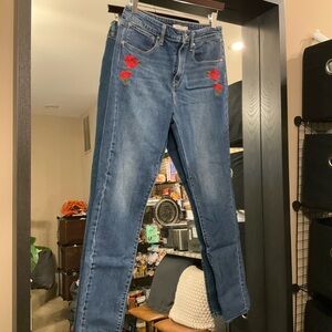 (Lara) B1G1 Blue Skinny Jeans with Modern Style sz 30 Levi’s